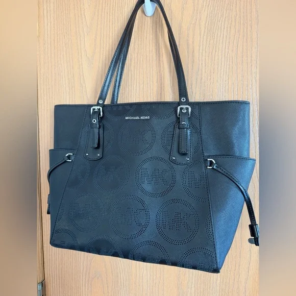 MICHAEL KORS Large Voyager Signature Black Leather MK Logo Luxury Tote Purse Bag - Picture 2 of 16